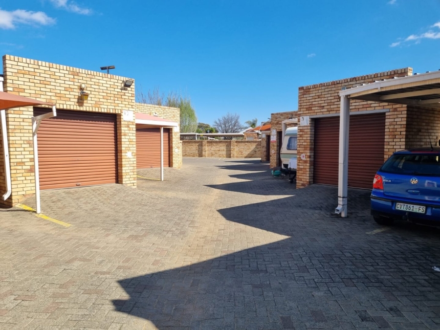 3 Bedroom Property for Sale in Hospitaalpark Free State